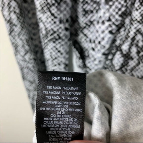 Good American The Runaway long sleeve snake print Wrap Dress - Picture 10 of 12